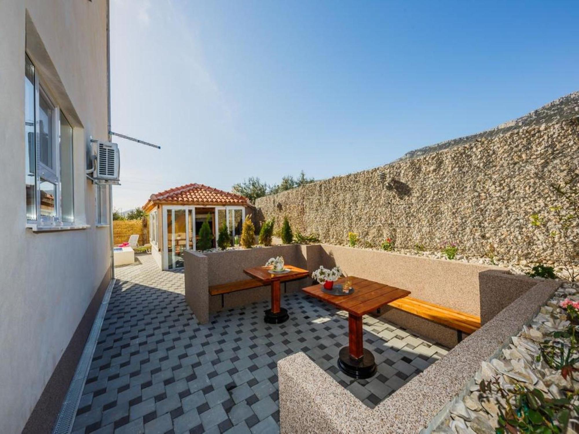 Holiday Home Chester With Heated Pool Kaštela Kamer foto